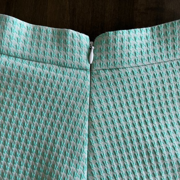 Align Mint Green Skirt - Picture 2 of 3
